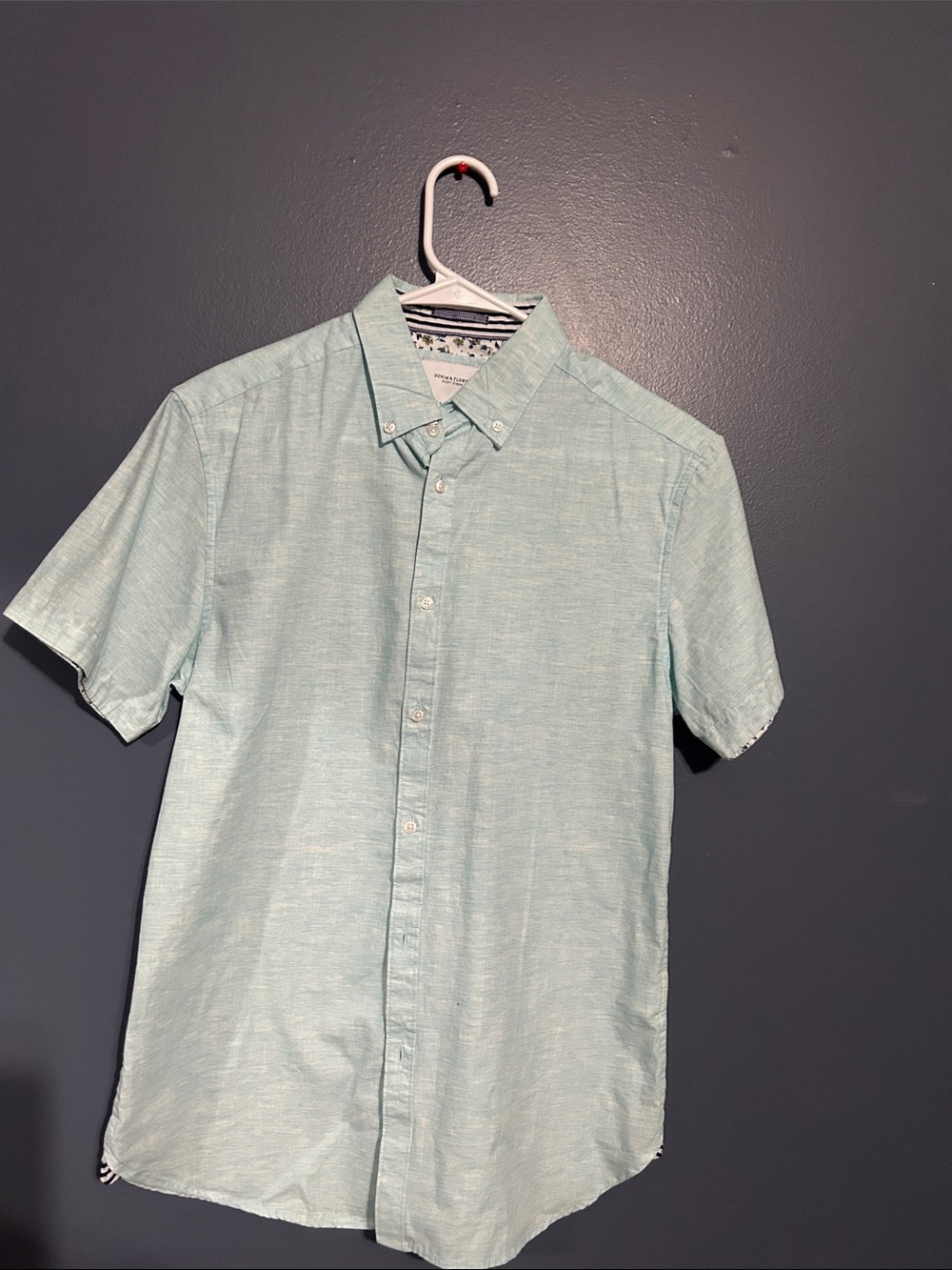 Men's Short Sleeve Button-Down Shirt - Light Mint